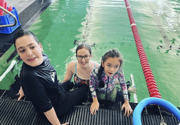 hydrotherapy group therapy for kids class